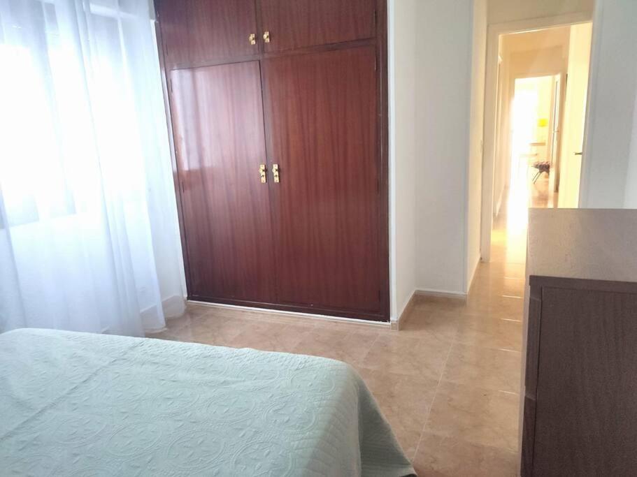 Charming & Spacious Apartment In Historic Centre & Short Walk To Beach Alicante Exterior foto
